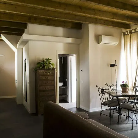 Antico Borgo Apartament Mediolan